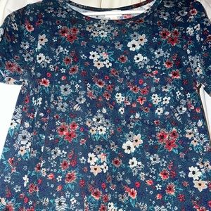 XS Lularoe Carly